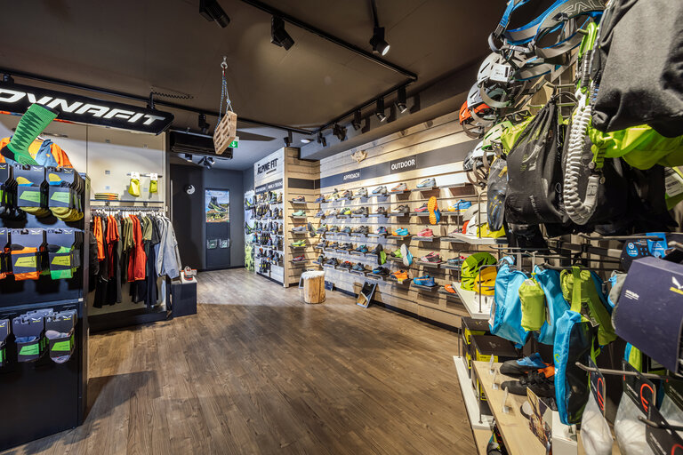 SALEWA Mountain Shop Schladming - Imprese #2.12