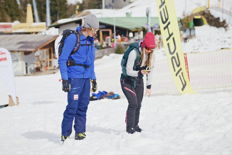  Avalanche transceiver Introduction | Self-assessment & training of skills with "Die Bergstation" - Impression #2.8 | © Gerald Grünwald