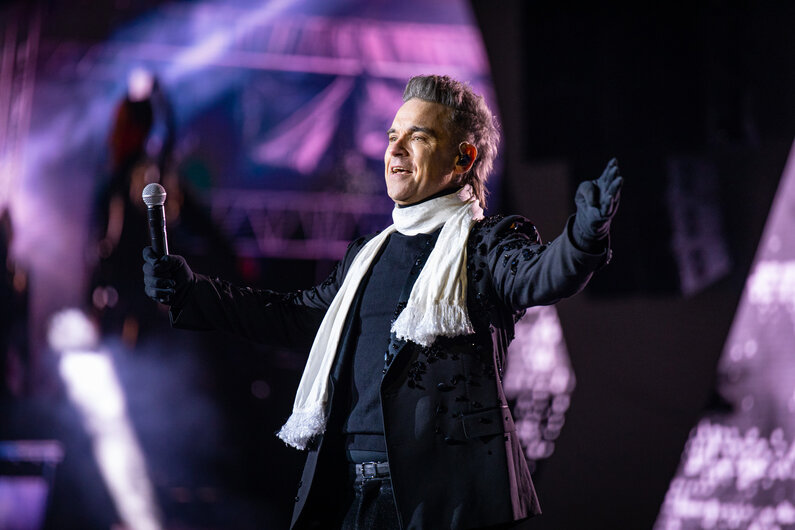 Robbie Williams beim Ski Opening 2023 in Schladming | © Sabrina Vanray