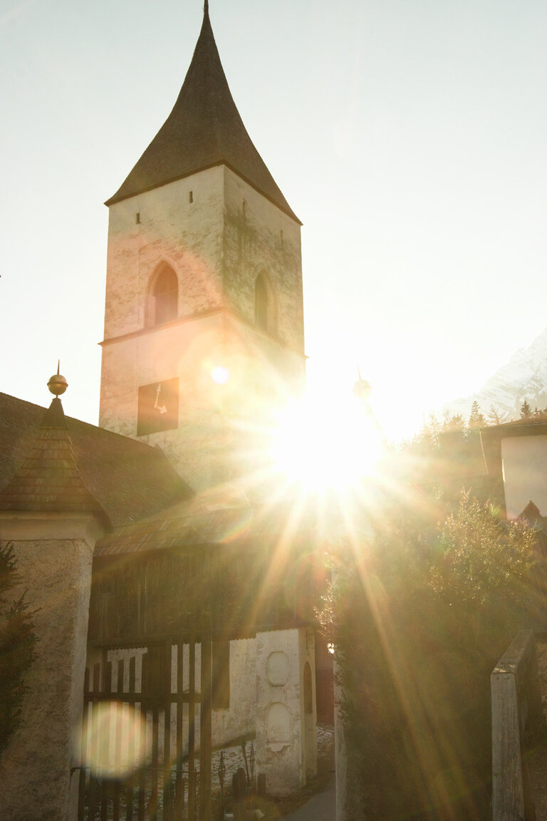 Katholische Pfarrkirche Hl. Georg  | © Marlene Eggmayr