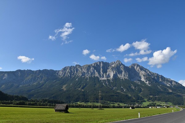 Blick auf den Grimming von Apartment im Sonnendorf