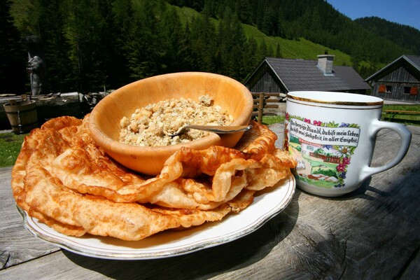 Steirerkrapfen © Schladming-Dachstein_raffalt