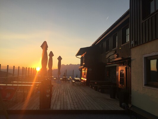 Herrliche Terrasse auf der Kaibling Alm | © Kaibling Alm