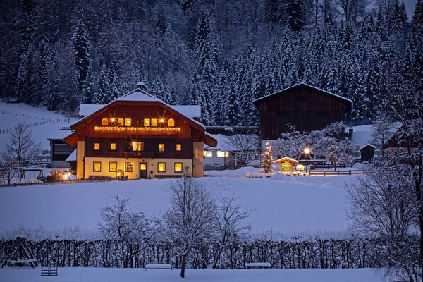 Kainreiterhof - Winterabendstimmung