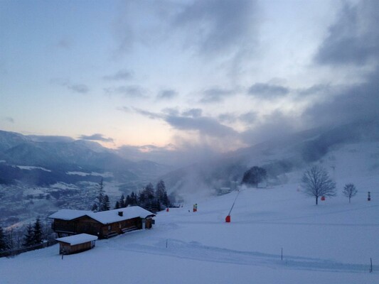 Aussicht vom Haus auf die Piste