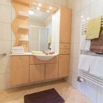 Photo of double room with shower, WC