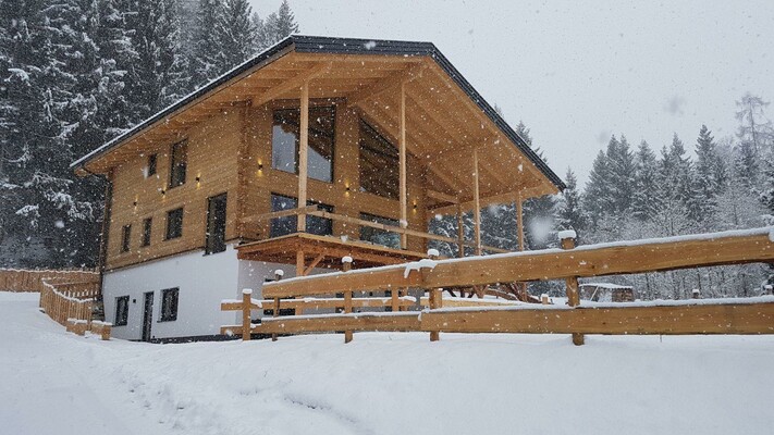 Schladminger Tauern Apartment Hausfoto Winter | © Stocker Christine