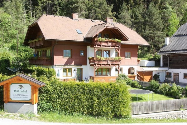 Wöhrerhof - Haus im Sommer