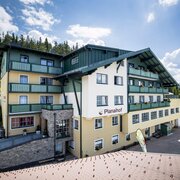 Planaihof in summer