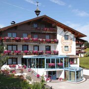 Sportpension Alpenrose Außenansicht